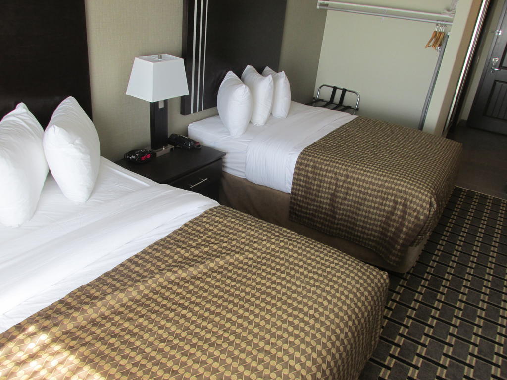 Sigma Inn & Suites Melville Zimmer foto